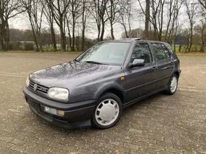 Volkswagen Golf GTI Golf 2.0 GTI aus 2.Hand 5-trg. e-SHD, Servo, ...