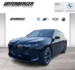 BMW iX xDrive45 M Sportpaket HK HiFi DAB LED Shz