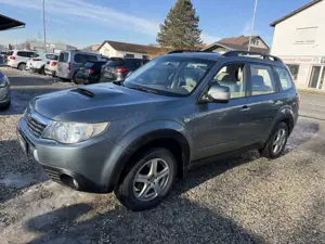 Subaru Forester Exclusive Xenon Navi Leder SHZ AHK