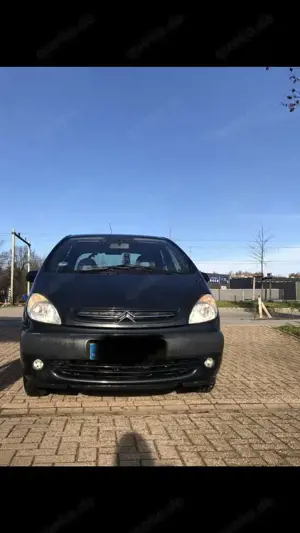 Citroen Xsara Picasso 1.6i SX Bild 2