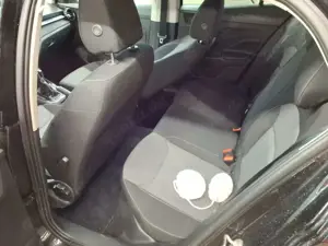 Skoda Fabia Tour Selection 1.0TSI DSG Navi SHZ LED Bild 4