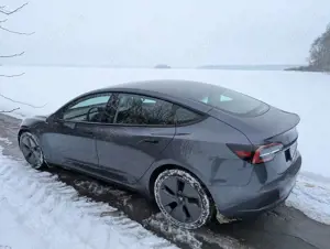 Tesla Model 3 Model 3 Langstreckenbatt. Allradantrieb Dual Motor