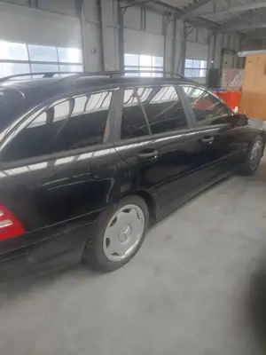 Mercedes-Benz C 200 C 200 T CDI Classic DPF Bild 4