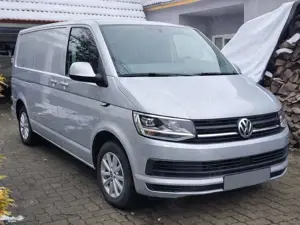 Volkswagen T6 Transporter Transporter T6 TDI 4MOTION Kasten Langer Radstand