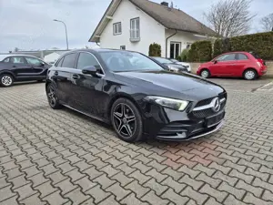 Mercedes-Benz A 200 AMG Line Rückfahrkamera, LED, Navigation, AppleCar