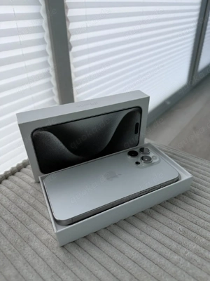 iPhone 15 Pro Max 256GB Titan Weiß