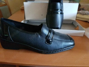 Damenschuhe schmal