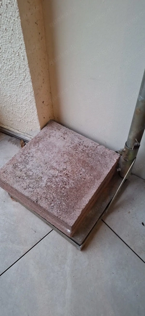 Stabiler Balkonständer für Satellitenschüssel inkl. 3 Gehwegplatt