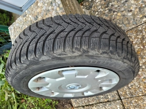 Winterreifen 185 60 15 mit Stahlfelgen