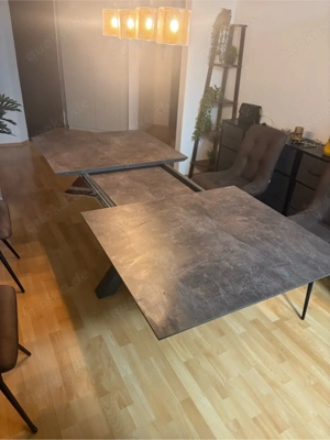 Esstisch ausziehbar (2023)