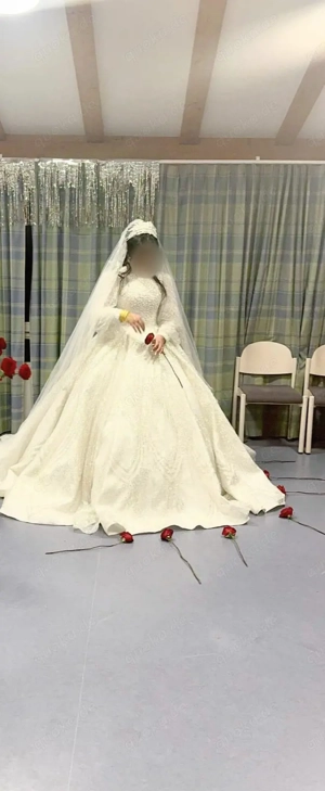 Hochzeitskleid 