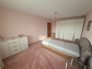 Kleiderschrank, Kommode, Nachttisch