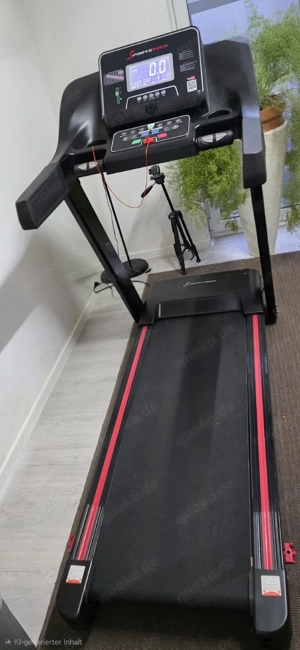Ich verkaufe ein hochwertiges Laufband in sehr gutem Zustand