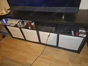 TV-Bank mit passendem Fächern zu verkaufen 