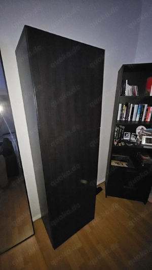 Regal mit Tür zu verkaufen 