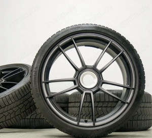 Porsche 911 992 Carrera GTS 20-21 Zoll Winterkomplettradsatz