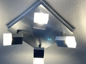 sehr gute erhaltene LED Lampe 