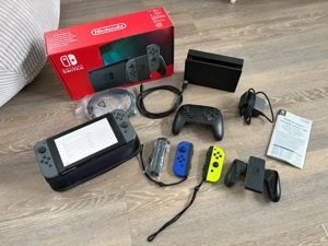 Nintendo switch 1 spielkonsole mit Originalverpackung und joy-con mit Controller