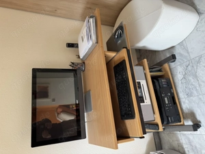 PC-Arbeitsplatz (Tisch und Stuhl)