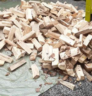 Buchenbrennholz Kamin-Holz 