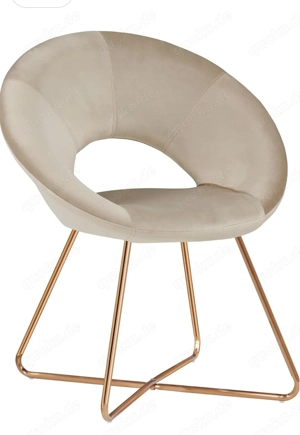 Schöner Samt Stuhl in beige mit goldenen Beinen 