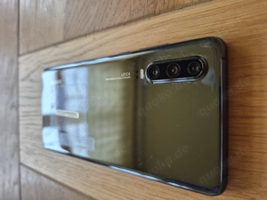 HUAWEI P30 128GB schwarz, 1. Hand, in sehr gutem Gebrauchtzustand, inkl. absolut neuem Hardcover! Bild 4