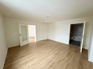 Moderne 1-Zimmer-Wohnung im sanierten Altbau Bild 2