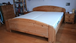 Massivholzbett 180x200 cm