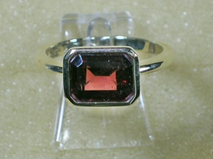 NEU: Ring Größe 18 - 57 375 Gold 3,14 Carat Rhodolith-Granat