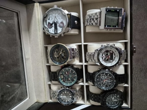 8 Uhren in der Uhrenbox