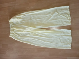 Leichte Damen Hose mit weitem Bein gelb Größe 36