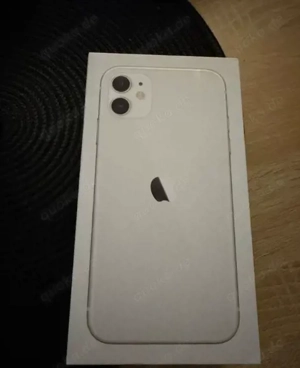 iPhone 11 128 GB weiß Bild 4