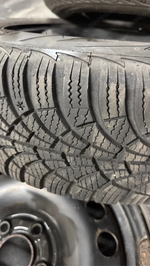Verkaufe hier 4 Winterreifen von Goodyear UltraGrip 9 komplett mit Stahlfelgen. Bild 6