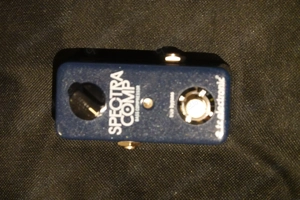 Bass Compressor von   TC   für E-Bass       Der ultracompakte Compressor