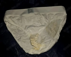 	 Slip mit Spalten- und Männersaft