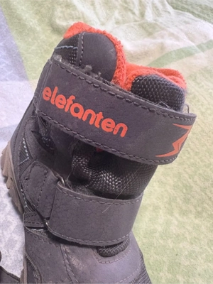 Sehr Gut erhaltene Kinder Moonboots der Marke Elefanten Größe 29 Bild 2