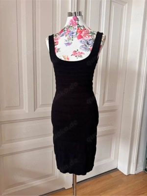 Schwarzes Minikleid von Mango, M