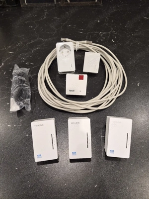 TP-Link Powerline Komplettset (8-teilig) inkl. Fritz!Repeater und LAN-Kabel