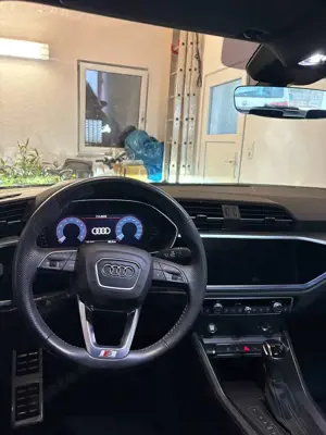 Audi Q3 40 TFSI quattro S tronic line Bild 4