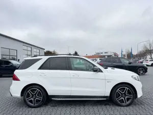 Mercedes-Benz GLE 43 AMG GLE*43*AMG*3xDvD*360°ACC*LED*Night-Paket*