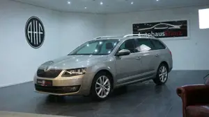 Skoda Octavia Combi Elegance*NAV*1HD*SHZ