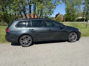 Volkswagen Golf GTD Variant BlueMotion Technology DSG Bild 2