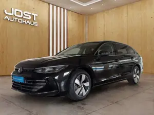 Volkswagen Passat Elegance 2.0 TDI DSG Navi/AHK/MatrixLED/IQ.Drive