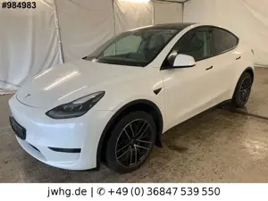 Tesla Model Y RWD|Autopilot|Pano|Wärmepumpe|4xSiHz
