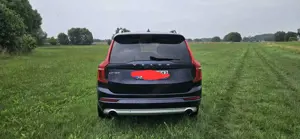 Volvo XC90 D5 AWD Geartronic Momentum Bild 2