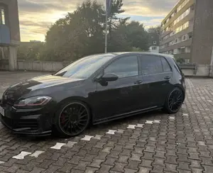Volkswagen Golf GTI (BlueMotion Technology) DSG Performance Bild 3