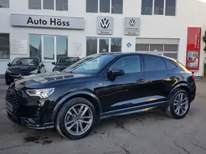Audi Q3 45 TFSI quattro S line*MATRIX*AHK*NAVI*SHZ*REAR V*