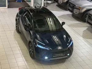 Toyota C-HR 1.8-l-VVT-i Hybrid Teamplayer-Navi-ACC-Totw