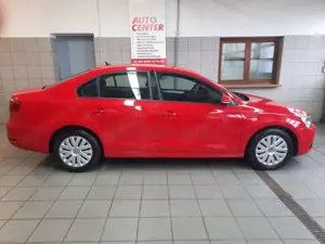 Volkswagen Jetta VI Trendline Bild 2