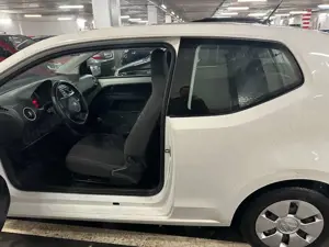 Volkswagen up! move Bild 5